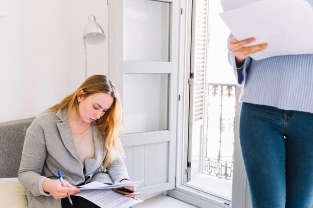 Что такое обременение на квартиру и как его снять